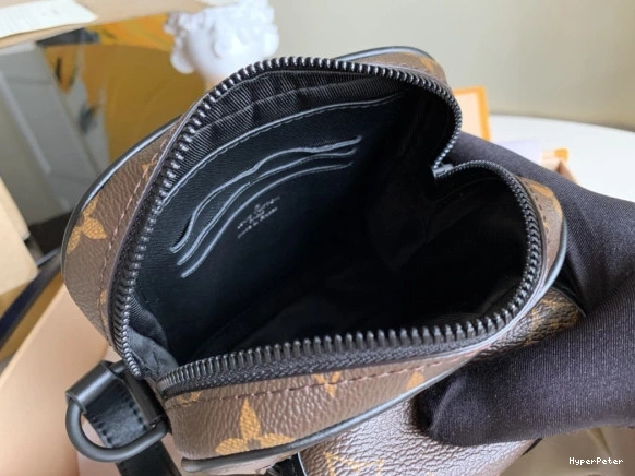 Christopher VUITTON Wallet LOUIS Wearable 0823